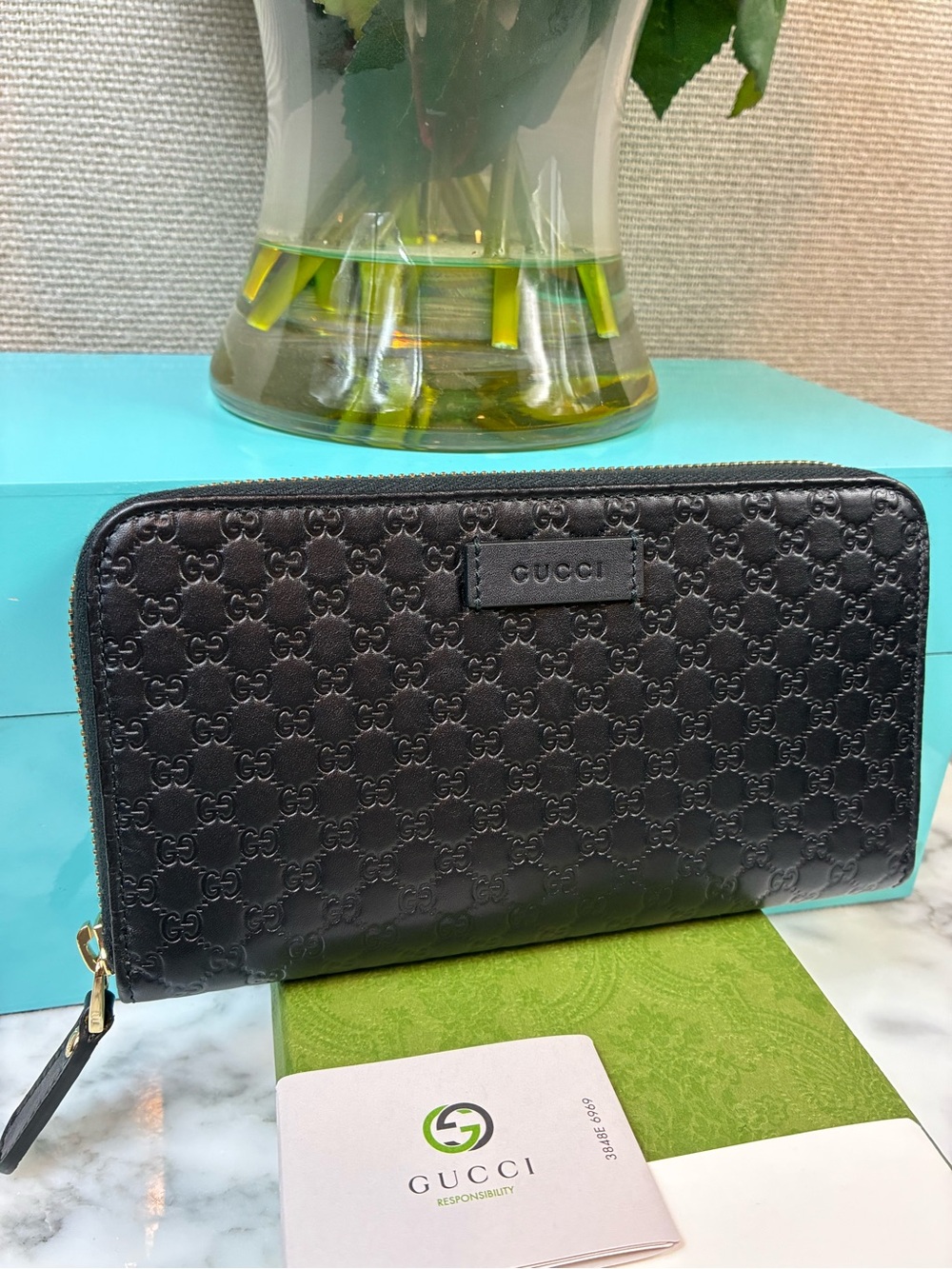 Gucci Black Nero Micro Guccissima GG Leather Zip Around Wallet - NWOT - Picture 2 of 12